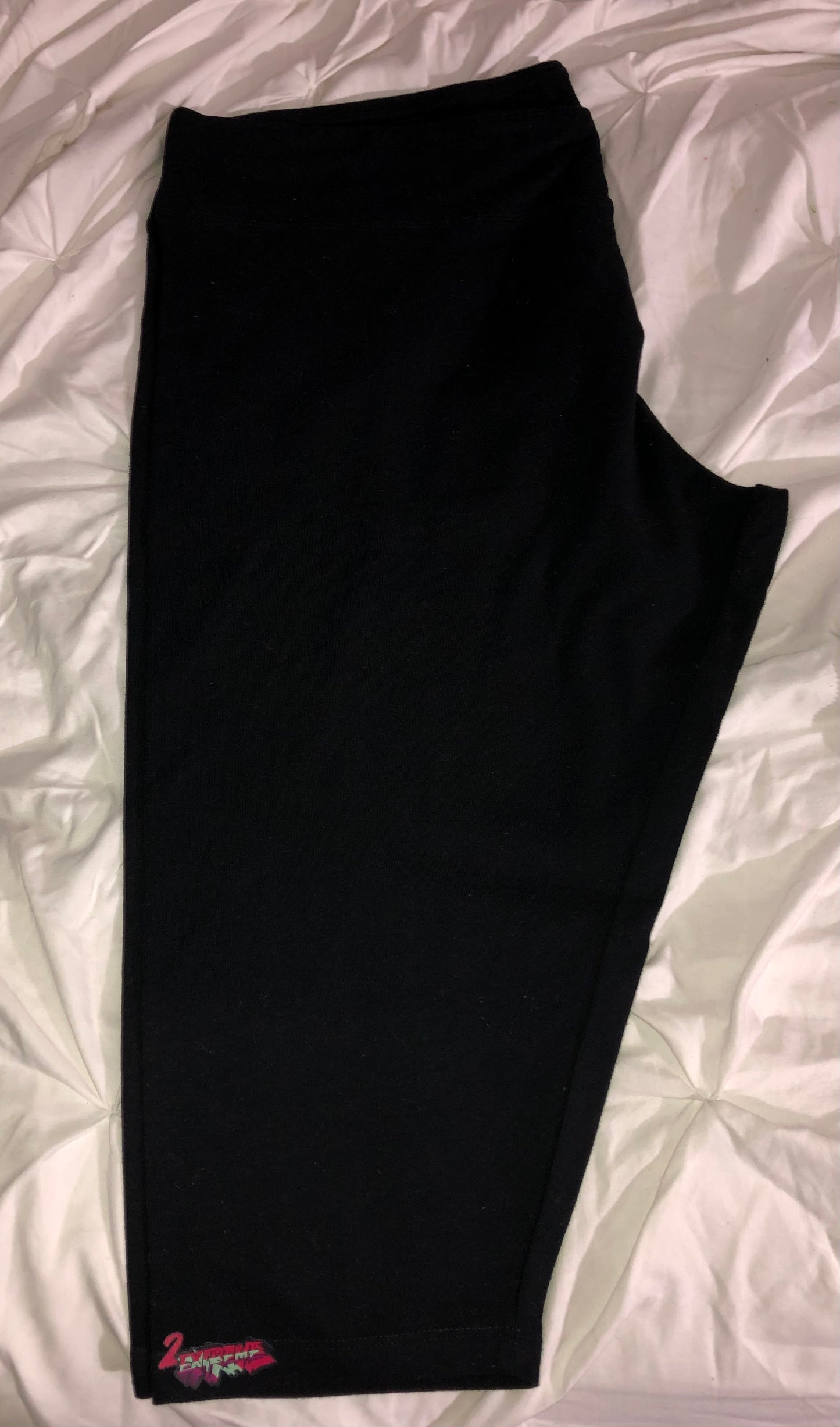 2Extreme- Black Capris