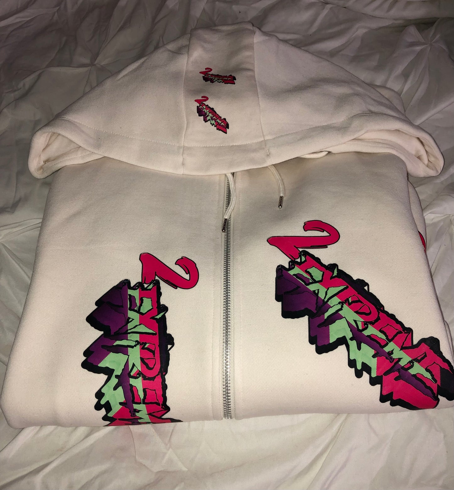 2EXTREME -White hoodie