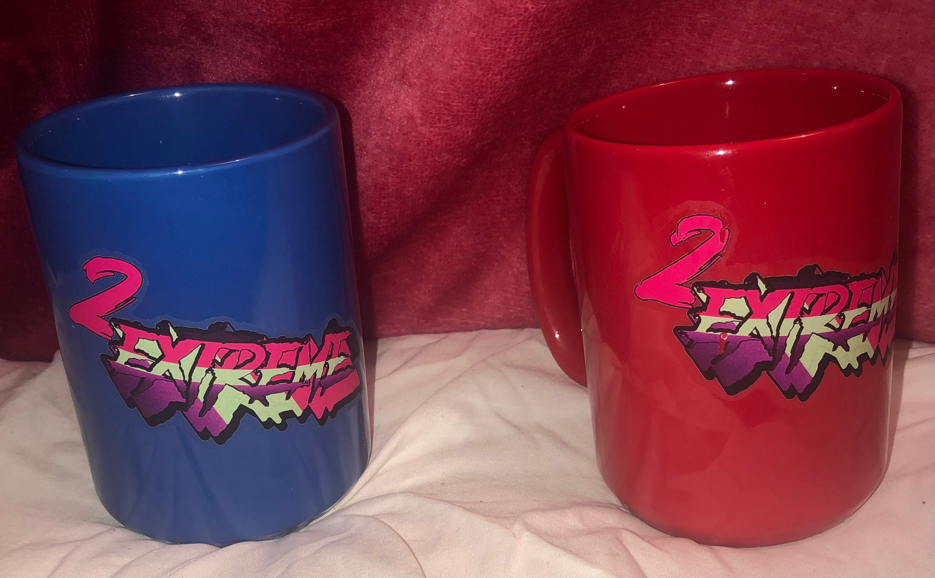2Extreme- Red & Blue mugs