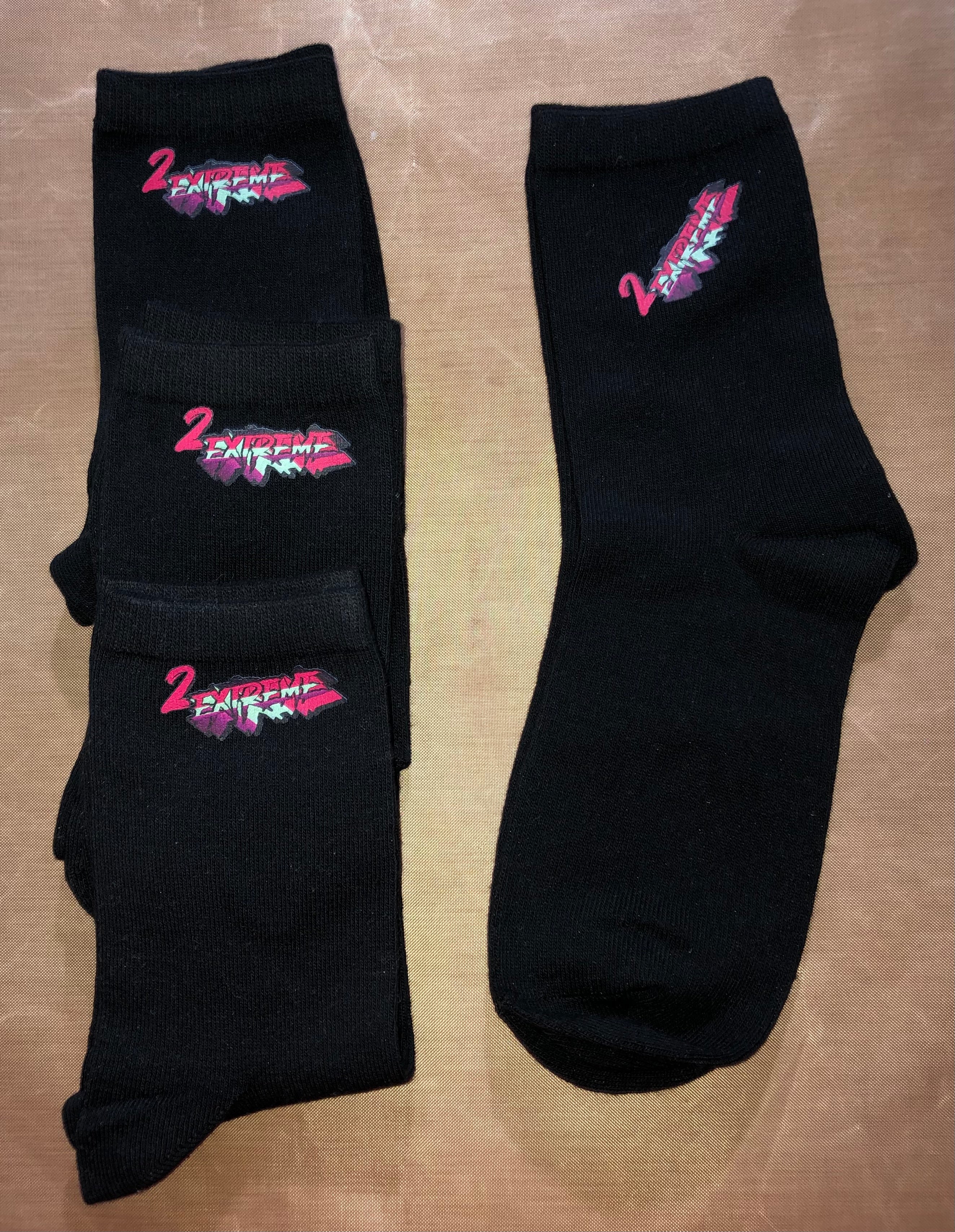 2Extreme-Black Socks
