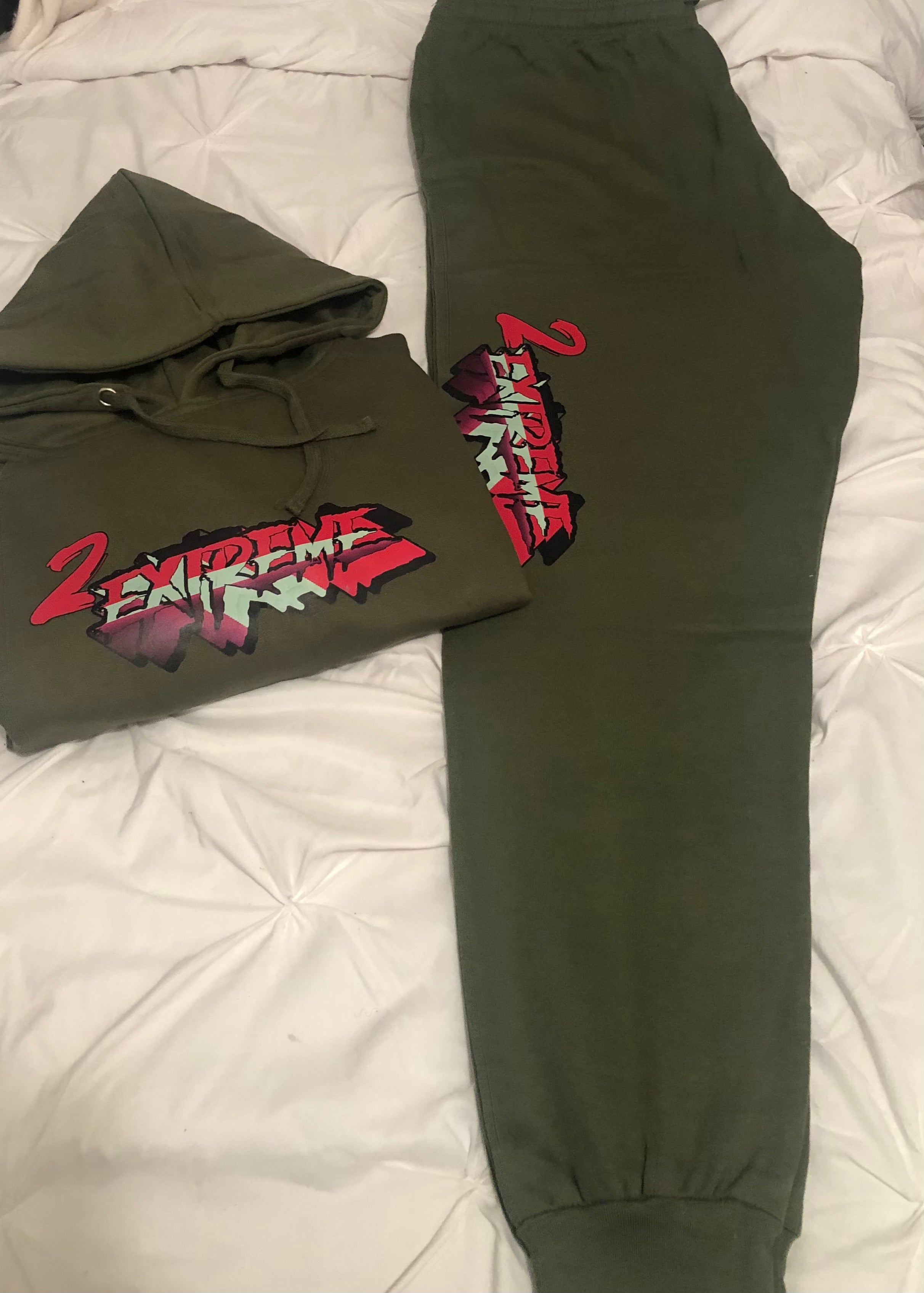2EXTREME-Army Green Sweat Suit